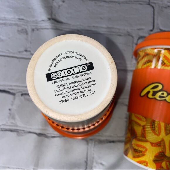 NWOT Reese’s Travel Ceramic Coffee Mug Set with Silicone Lid and Band - Picture 5 of 5